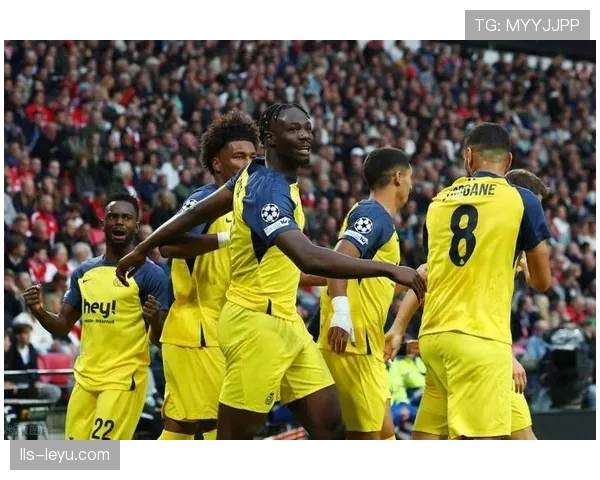 欧冠四分之一决赛抽签出炉，皇马、马竞周末联赛或为欧战轮换，考验阵容深度。